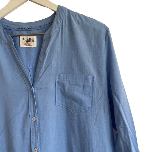 Holding Horses Blue Ruffle Hem Larkin Top, Size S - Picture 3 of 6